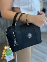 Cargar imagen en el visor de la galería, Bolso De Mano Negro
